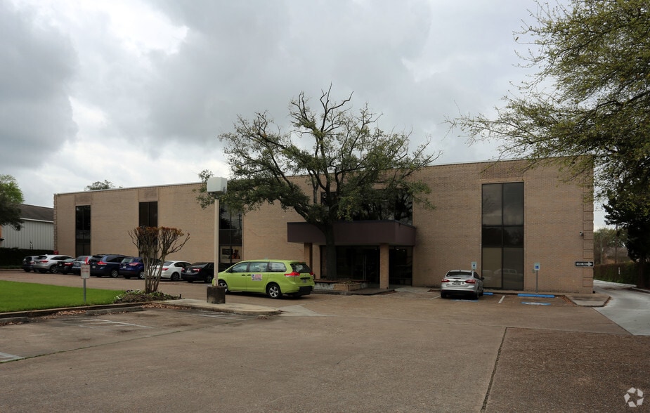 1425 Blalock Rd, Houston, TX for lease - Primary Photo - Image 1 of 4
