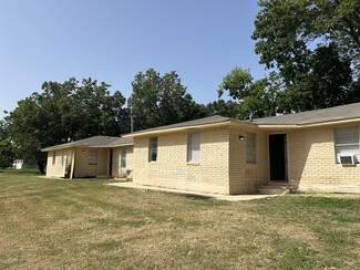 Plus de détails pour 819 E Guadalupe St, La Grange, TX - Multi-résidentiel à vendre