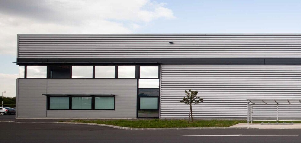 Industrial in Moissy-Cramayel for lease - Building Photo - Image 3 of 20