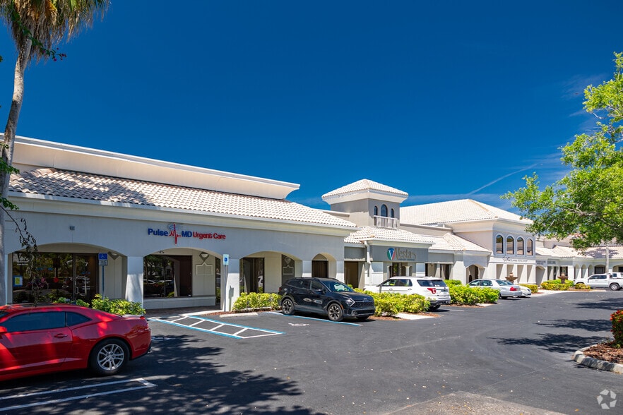 27180 Bay Landing Dr, Bonita Springs, FL for lease - Building Photo - Image 2 of 8