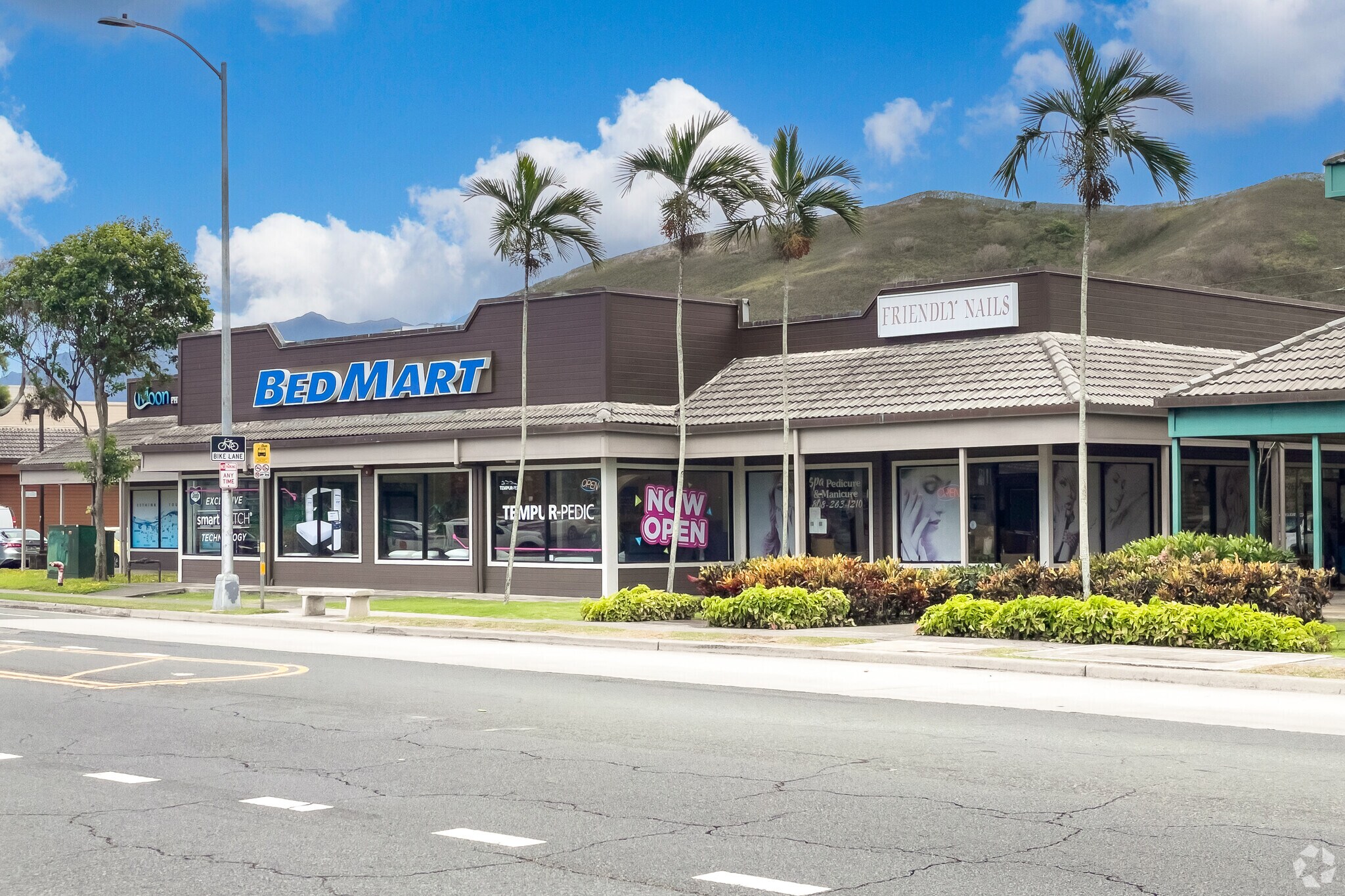 392 Aoloa St, Kailua, HI à louer Photo du bâtiment- Image 1 de 8