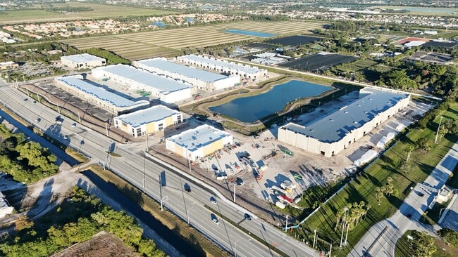 Plus de détails pour 8289 Boynton Beach Blvd, Boynton Beach, FL - Bureau, Industriel à louer