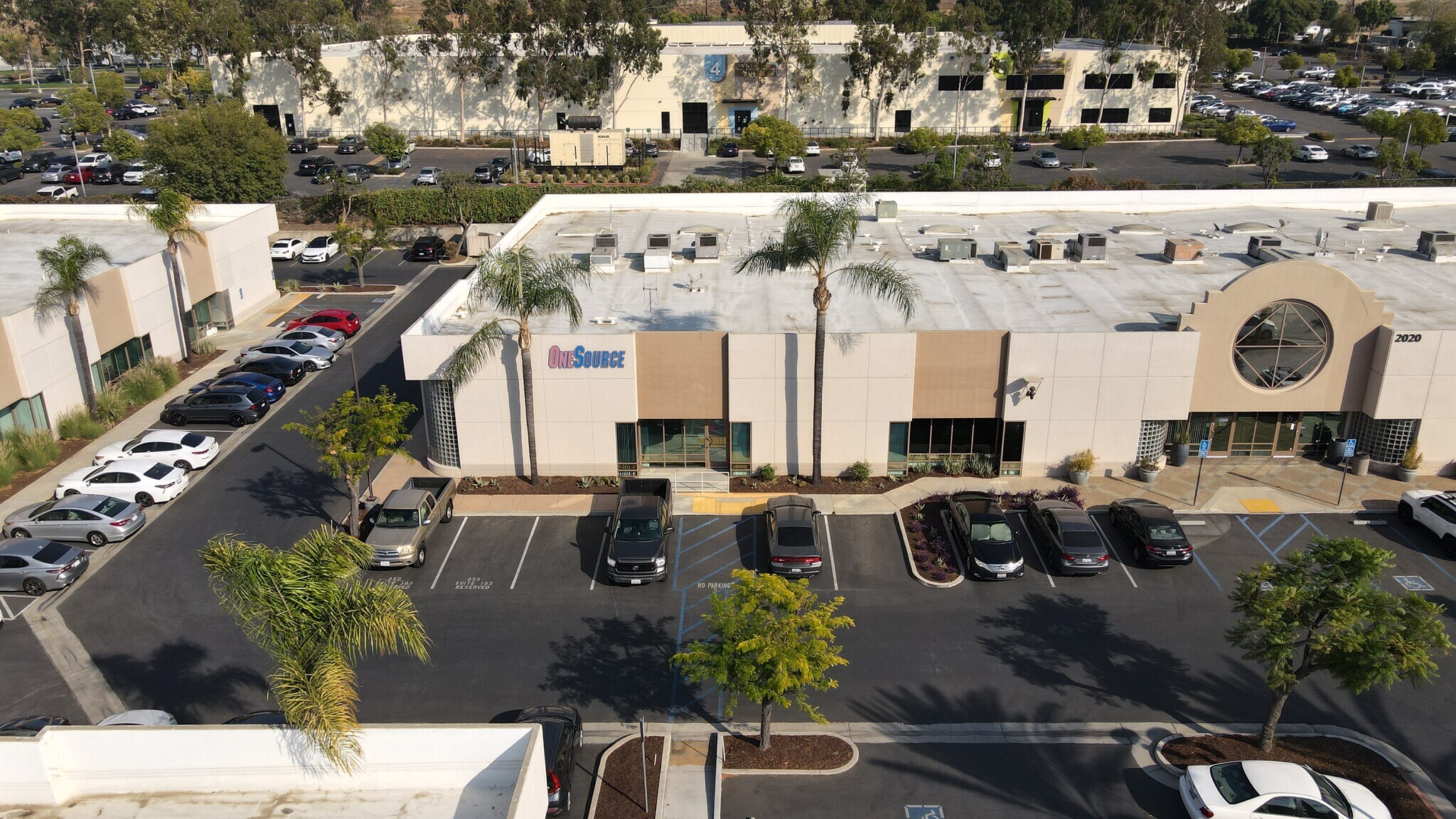 2010 Iowa Ave, Riverside, CA à louer Photo du bâtiment- Image 1 de 15