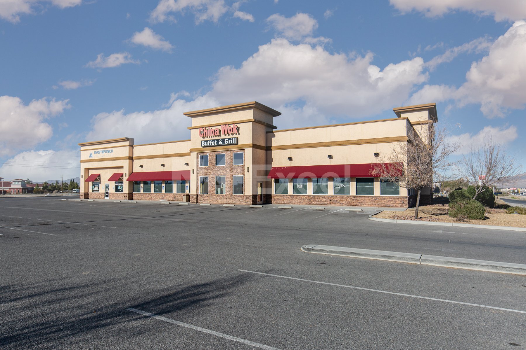 580 S Highway 160, Pahrump, NV à louer Photo du bâtiment- Image 1 de 8