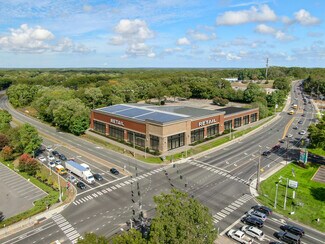 Plus de détails pour 635 Middle Country Rd, Coram, NY - Commerce de détail à vendre