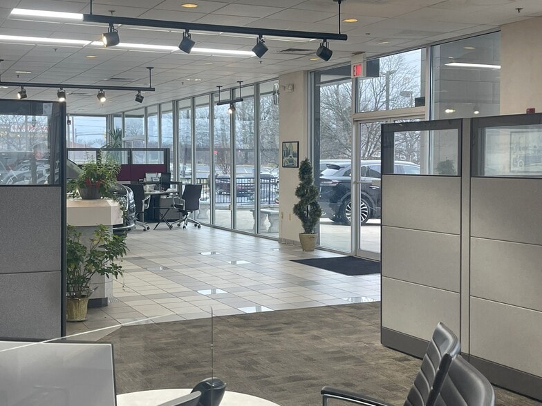 7591 Annapolis Rd, Landover Hills, MD for lease - Building Photo - Image 3 of 10