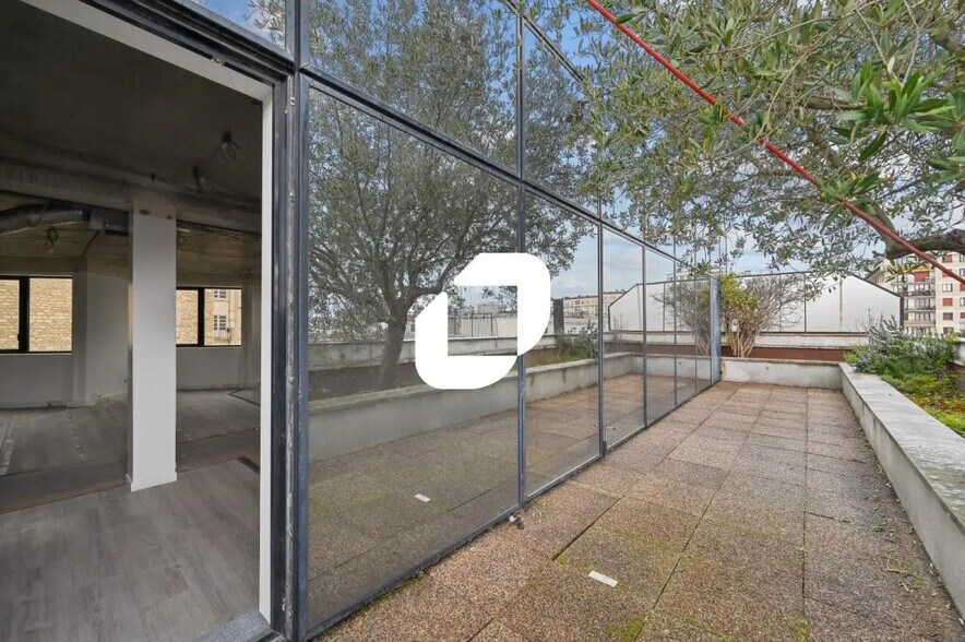 Bureau dans Boulogne-Billancourt à vendre - Photo du bâtiment - Image 2 de 13