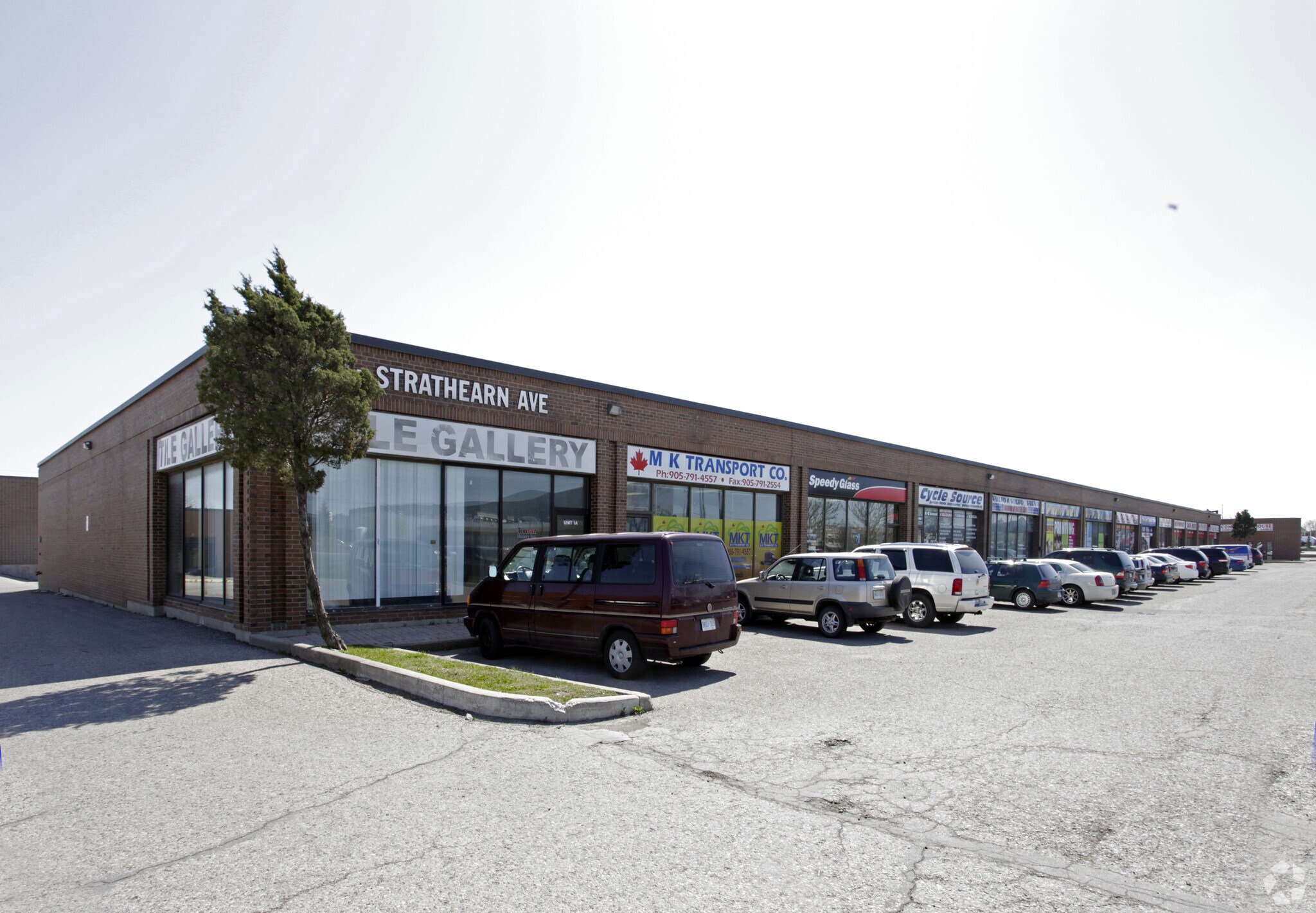 22 Strathearn Ave, Brampton, ON for sale Primary Photo- Image 1 of 1