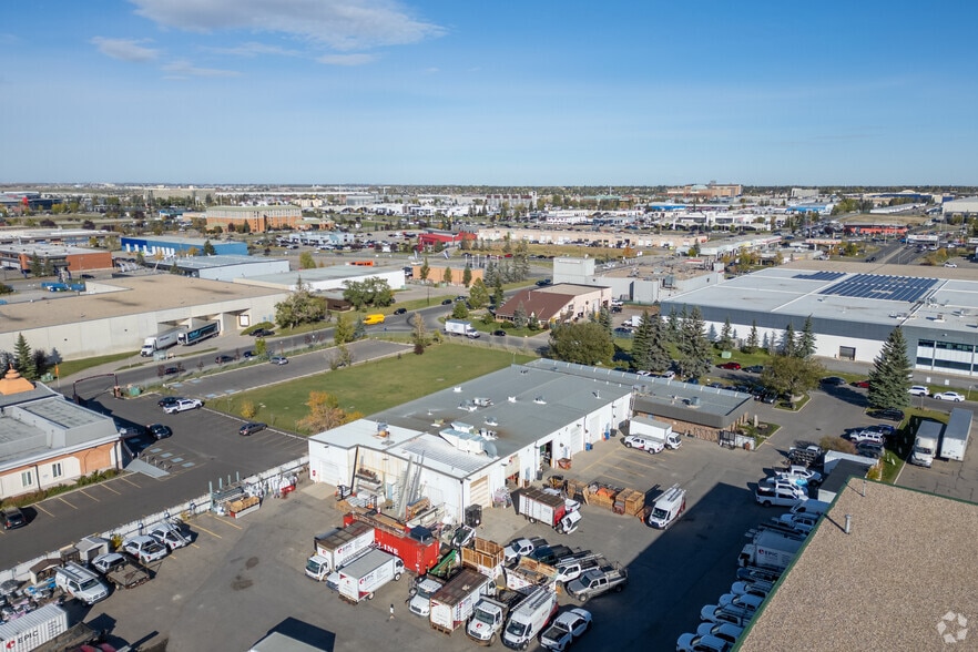 2435 22nd St NE, Calgary, AB for sale - Aerial - Image 2 of 16