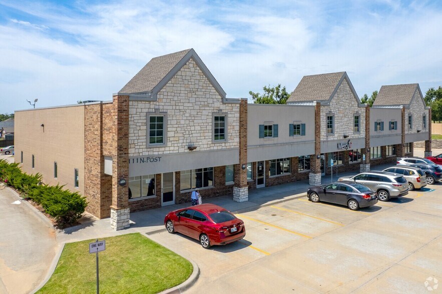 111 N Post Rd, Oklahoma City, OK à vendre - Photo du bâtiment - Image 1 de 2