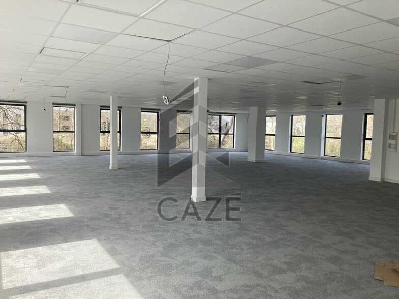 Flex in Mérignac for sale - Building Photo - Image 3 of 3