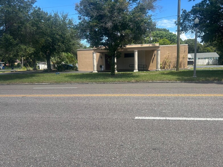 1700 49th St S, Gulfport, FL for lease - Building Photo - Image 3 of 6