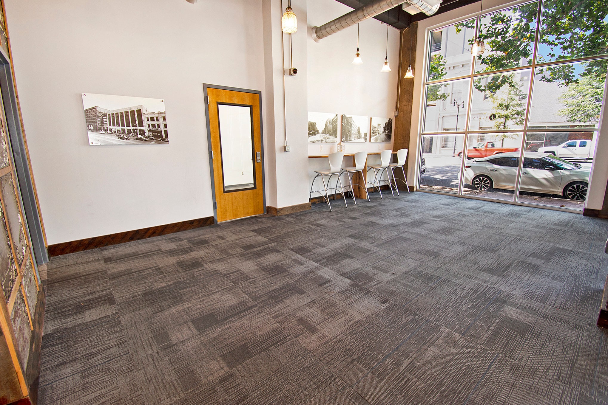 1827 1st Ave N, Birmingham, AL for lease Interior Photo- Image 1 of 3