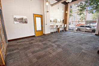 1827 1st Ave N, Birmingham, AL for lease Interior Photo- Image 1 of 3