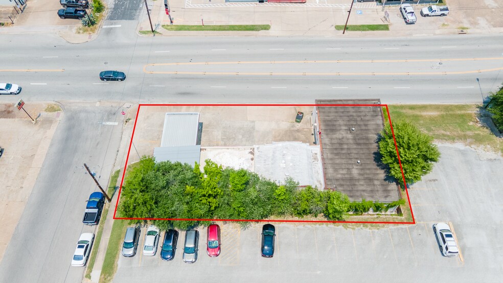 919 11th St, Huntsville, TX à vendre - Photo du bâtiment - Image 3 de 7