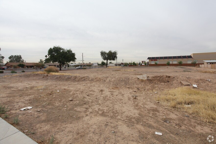 1810 N 67th Ave, Phoenix, AZ à vendre - Photo du bâtiment - Image 2 de 3