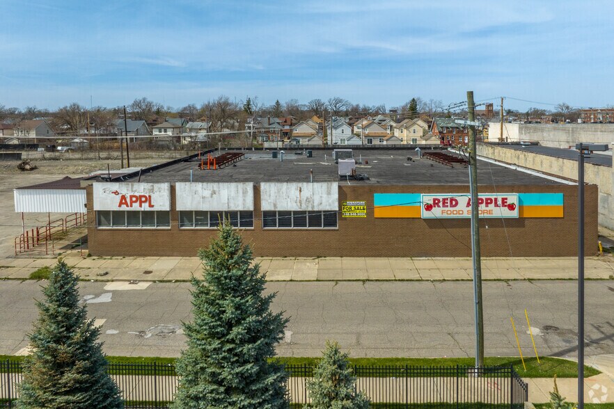 52 Bartlett St, Highland Park, MI à vendre - Photo du bâtiment - Image 2 de 5