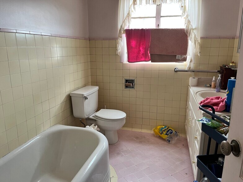 41699 Acacia Ave, Hemet, CA à vendre - Photo du bâtiment - Image 2 de 22