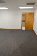 3730 Sinton Rd, Colorado Springs, CO for sale Interior Photo- Image 1 of 4