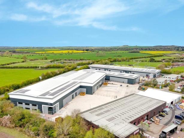 310-320 Hithercroft Rd, Wallingford for lease Building Photo- Image 1 of 2