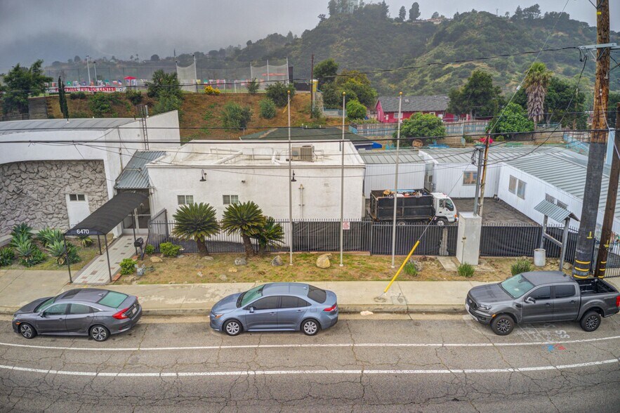 6470 Foothill Blvd, Tujunga, CA à vendre - Photo du bâtiment - Image 3 de 41