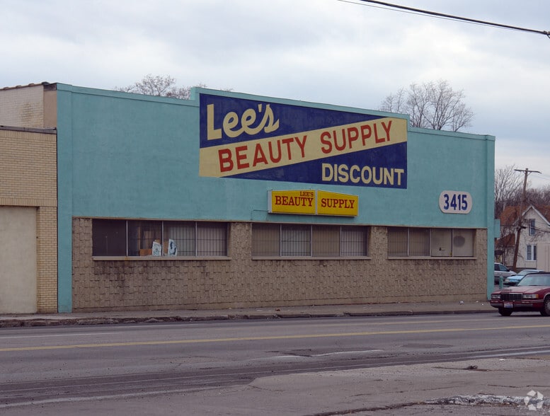 3415 Monroe St, Toledo, OH for sale - Building Photo - Image 2 of 3