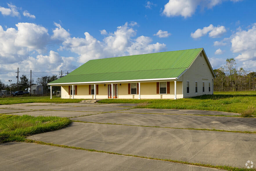 8608 FM 1960, Dayton, TX à vendre - Photo principale - Image 1 de 13