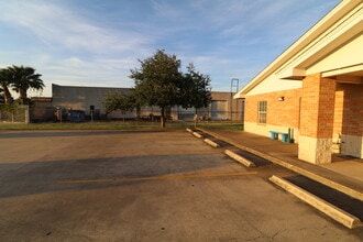 422 S Enterprize Pky, Corpus Christi, TX for lease Interior Photo- Image 2 of 57