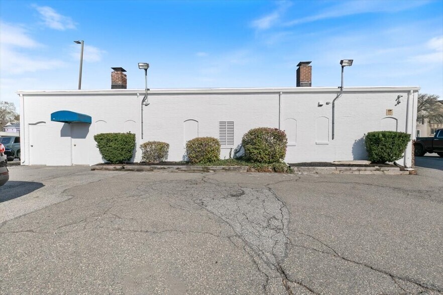 306 Cabot St, Beverly, MA à vendre - Photo du bâtiment - Image 3 de 8