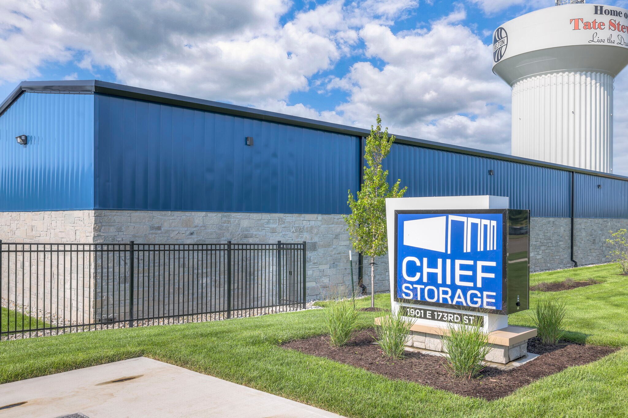 1901 E 173rd St, Belton, MO for lease Primary Photo- Image 1 of 8