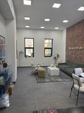 1217 Bedford Ave, Brooklyn, NY à louer Photo intérieure- Image 2 de 7