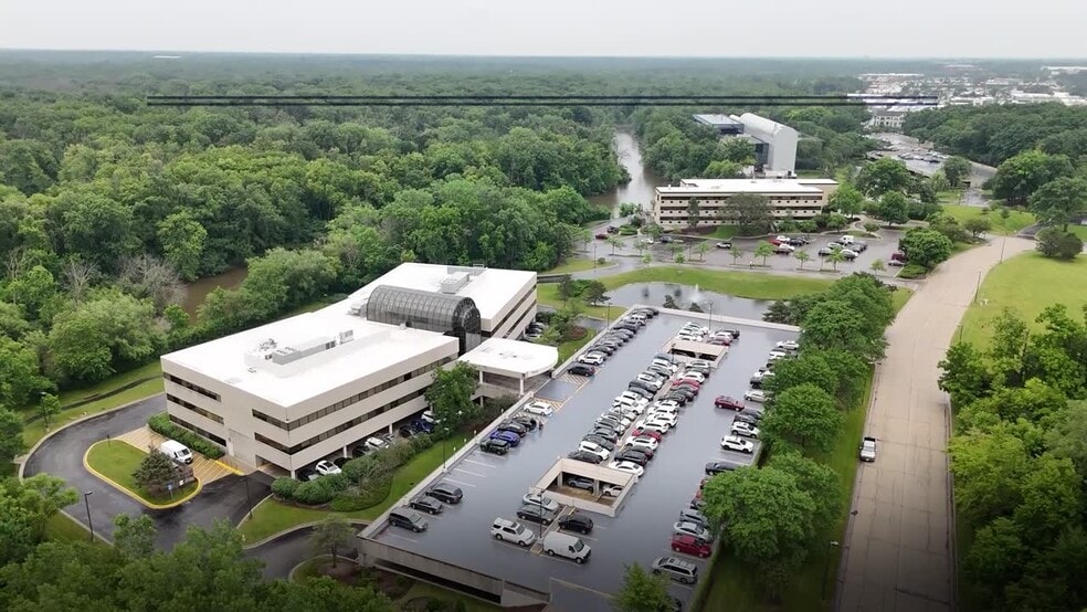 1900 Hollister Dr, Libertyville, IL for lease - Commercial Listing Video - Image 2 of 16