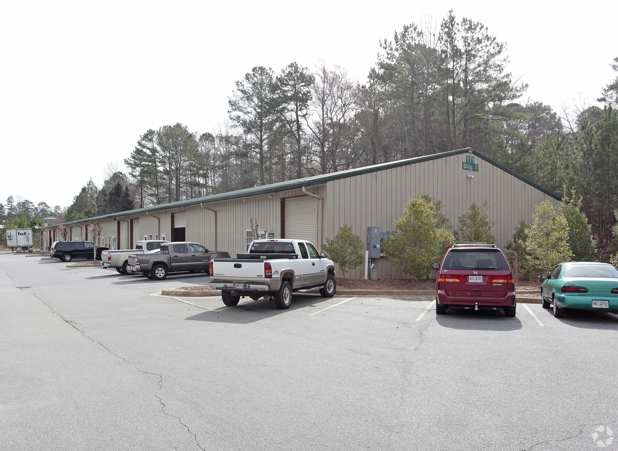 771 Shallowford Rd, Marietta, GA for lease Primary Photo- Image 1 of 13