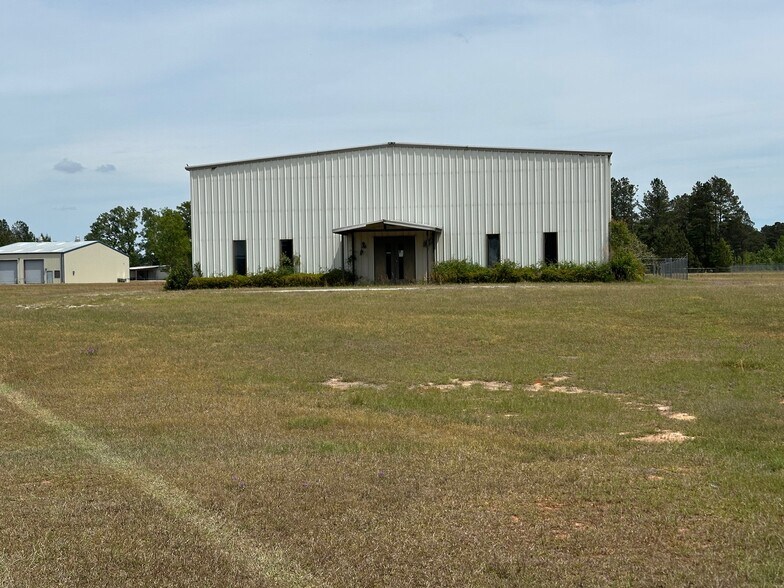 1206 Shannon Blvd, Louisville, GA à vendre - Photo du bâtiment - Image 2 de 23
