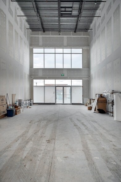 270 Nolanridge Cres, Calgary, AB for lease - Building Photo - Image 3 of 5