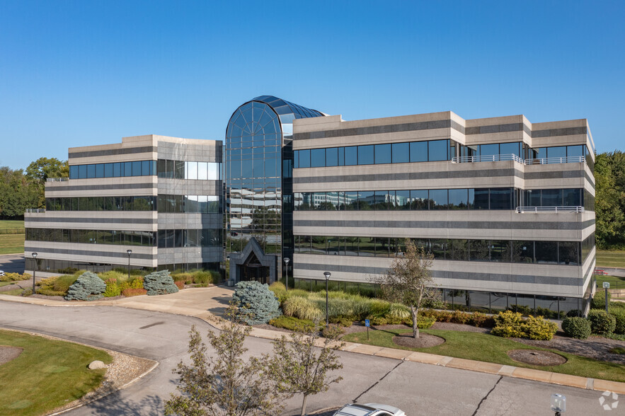 25825 Science Park Dr, Beachwood, OH à vendre - Photo du bâtiment - Image 1 de 1