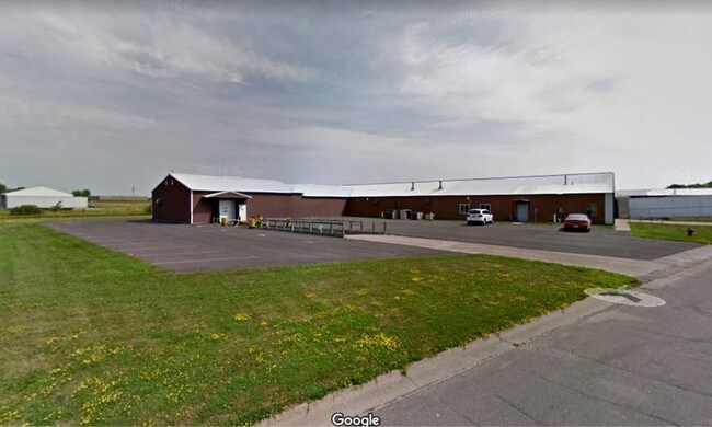 More details for 520 8th St NE, Milaca, MN - Industrial for Sale