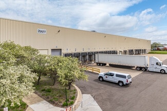 Plus de détails pour 2001 Baseline Rd, Montgomery, IL - Industriel à louer