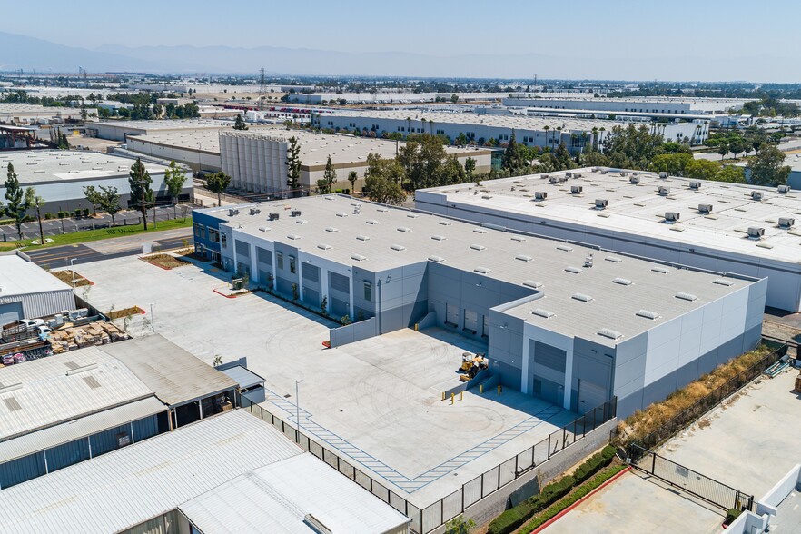 13135 Marlay Ave, Fontana, CA for sale - Building Photo - Image 3 of 10