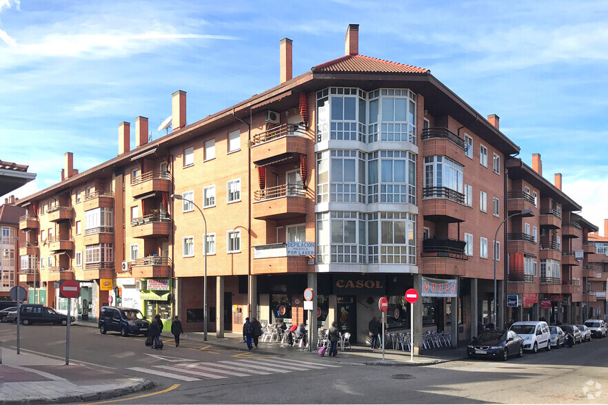 Calle Los Madroños, 2, Collado Villalba, Madrid à louer - Photo principale - Image 1 de 2