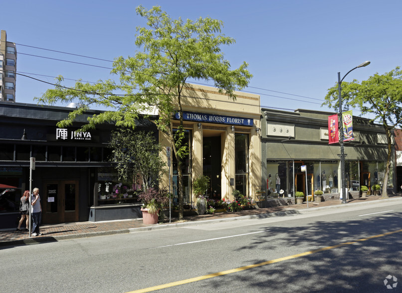 2127 W 41st Ave, Vancouver, BC for lease - Primary Photo - Image 1 of 3