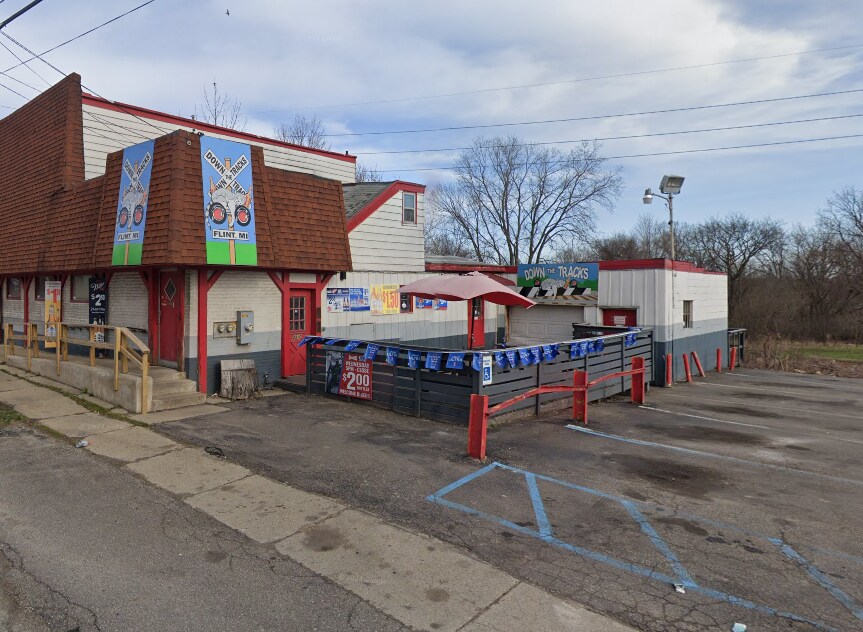 2310 W Court St, Flint, MI for sale Primary Photo- Image 1 of 4