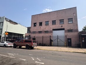 48 Grattan St, Brooklyn, NY for lease Building Photo- Image 1 of 4