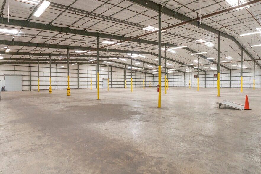 108 Service Rd, Anderson, SC à louer - Photo du bâtiment - Image 2 de 16
