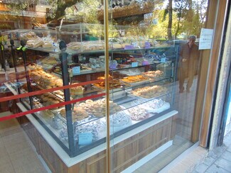 Plus de détails pour Multi-résidentiel à vendre