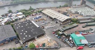 Plus de détails pour Two Warehouse Units with Extensive Yard – Industriel à vendre, Sunderland