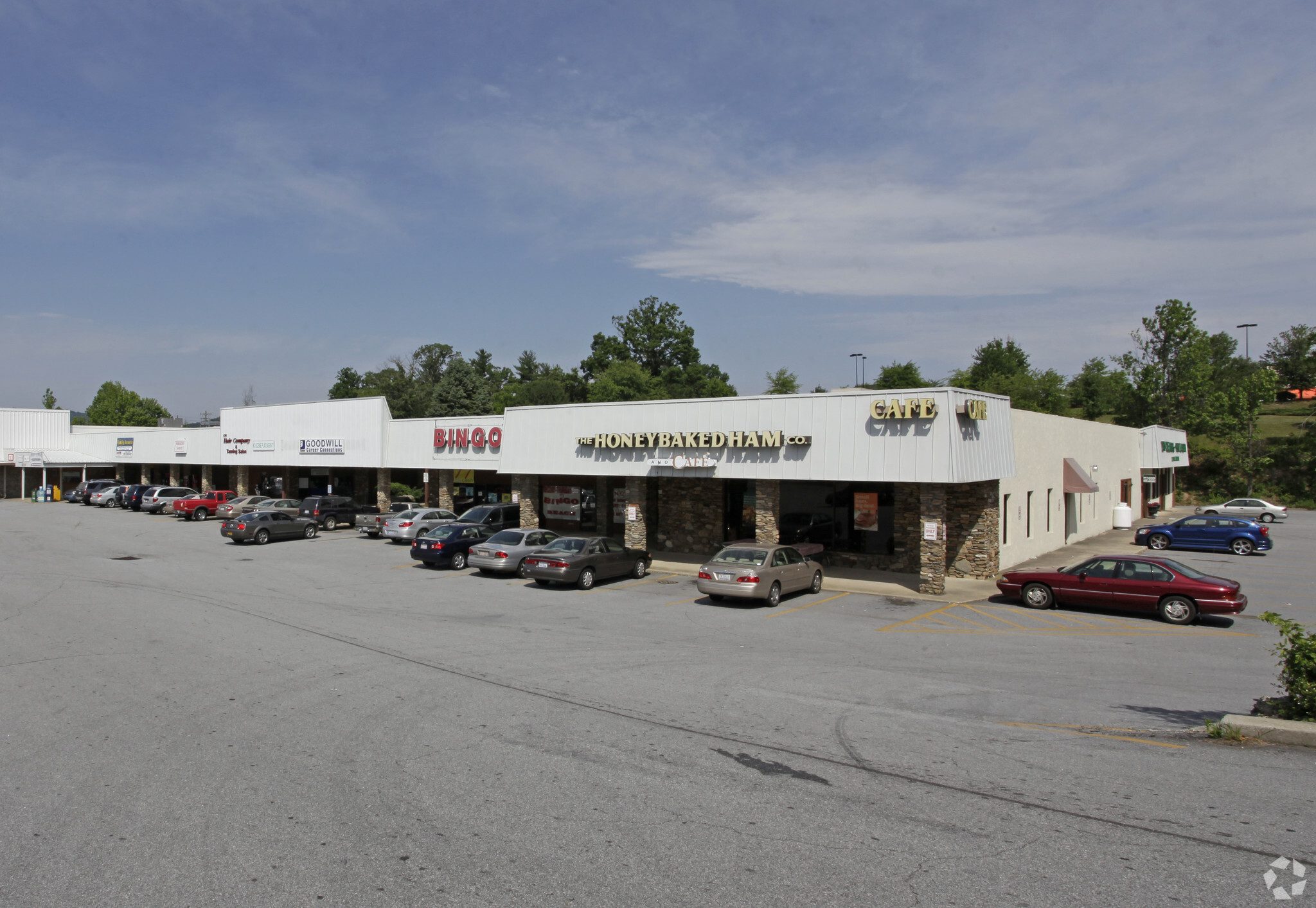 125-169 Four Seasons Mall, Hendersonville, NC à vendre Photo principale- Image 1 de 1