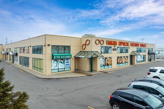 Plus de détails pour 1270 Finch Ave W, Toronto, ON - Commerce de détail à vendre