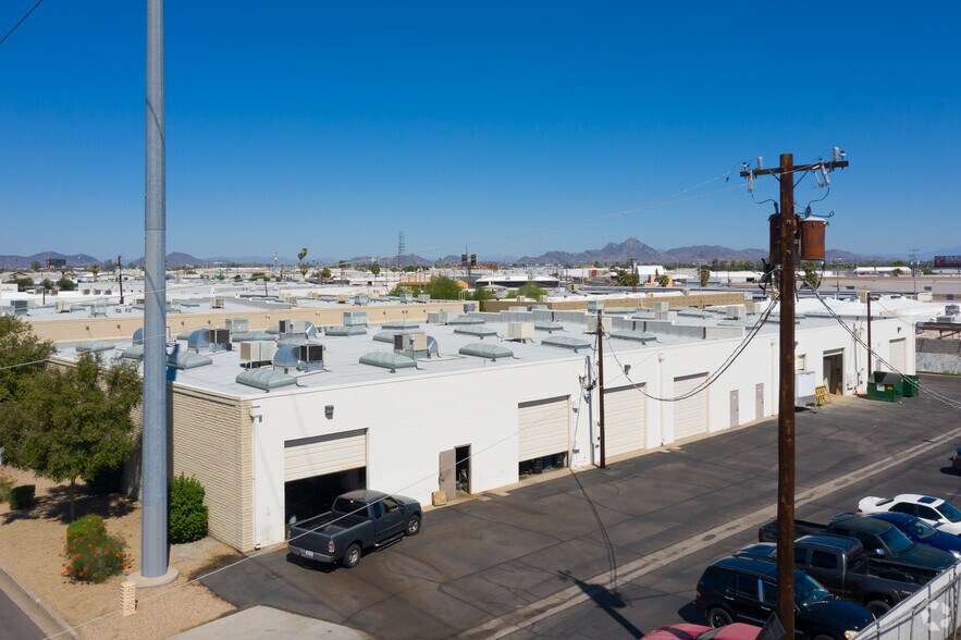 3031-3041 N 31st Ave, Phoenix, AZ à louer - Photo du bâtiment - Image 2 de 2
