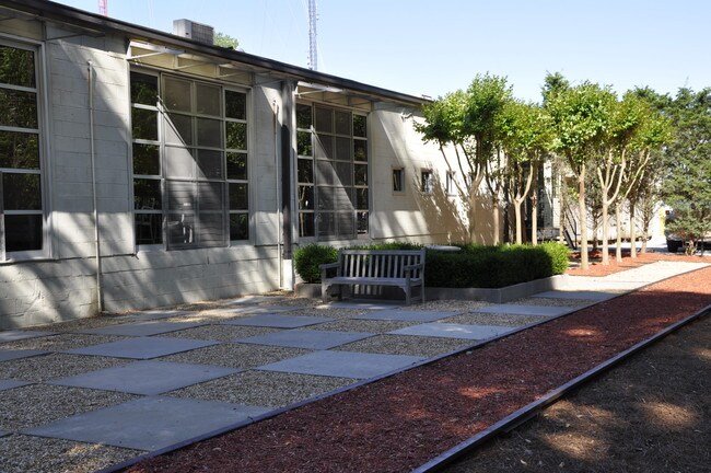 More details for 1123 Zonolite Rd NE, Atlanta, GA - Coworking for Lease